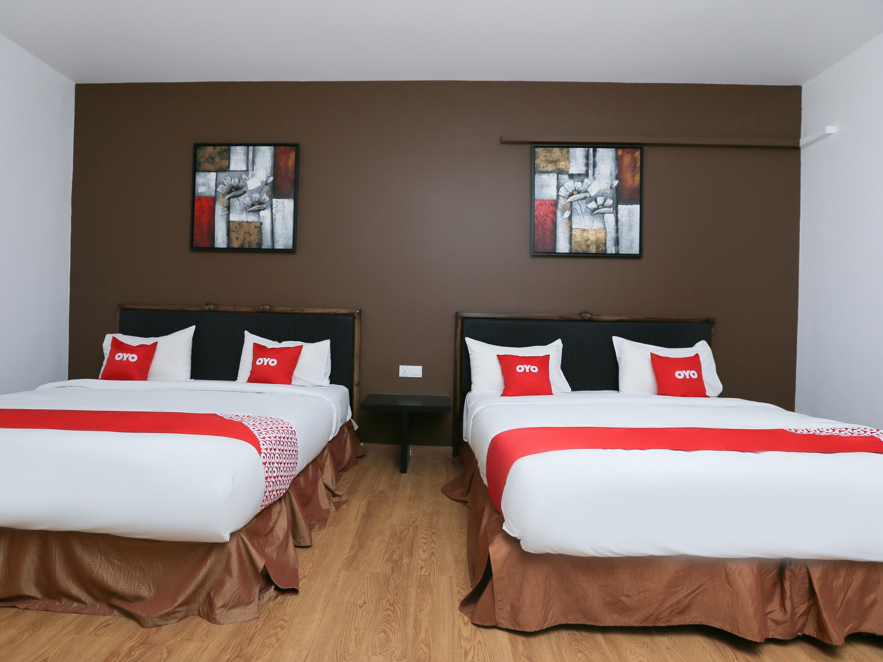 Oyo 89915 East Mount Hotel Kukup Dış mekan fotoğraf