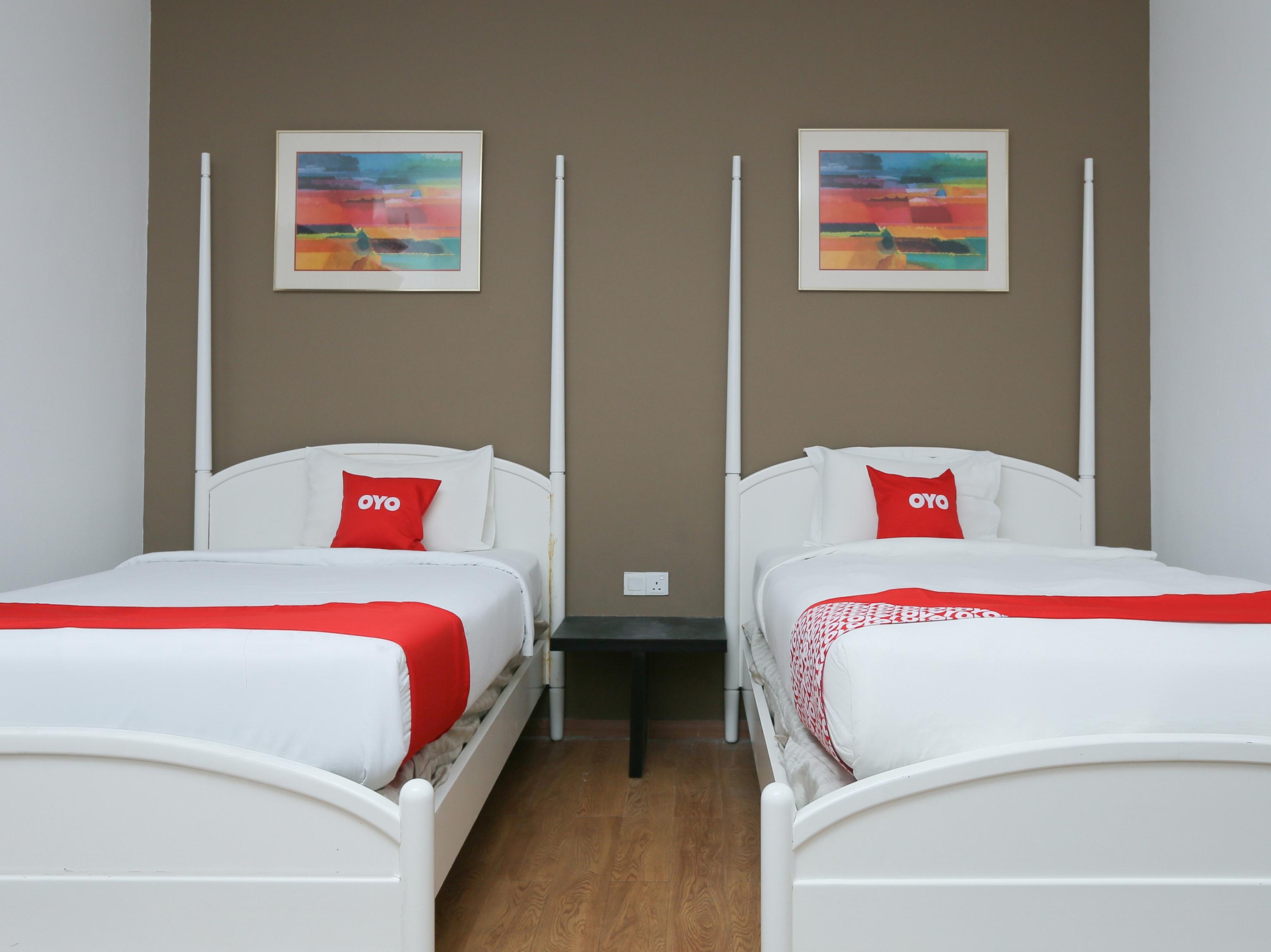 Oyo 89915 East Mount Hotel Kukup Dış mekan fotoğraf