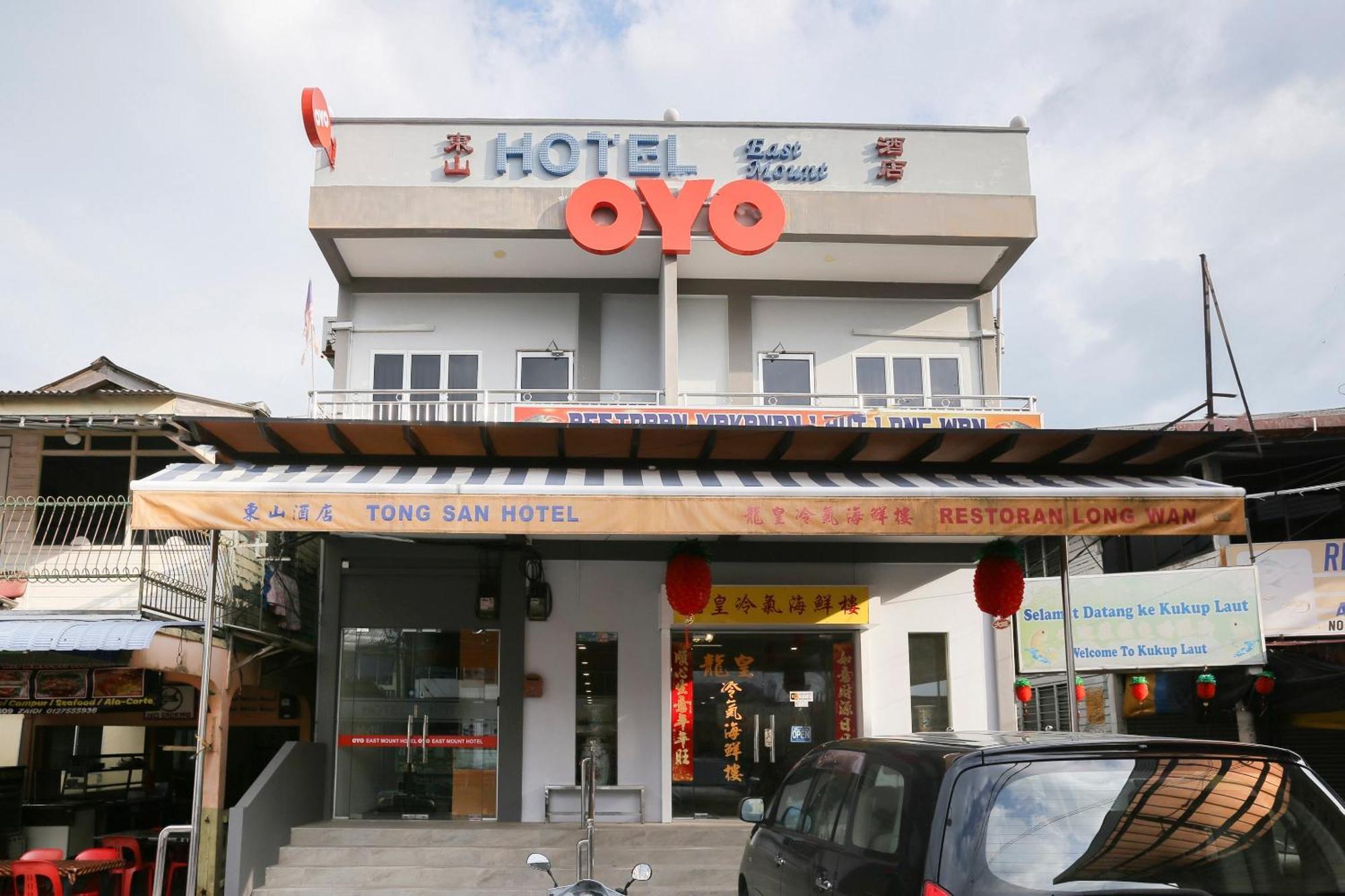 Oyo 89915 East Mount Hotel Kukup Dış mekan fotoğraf