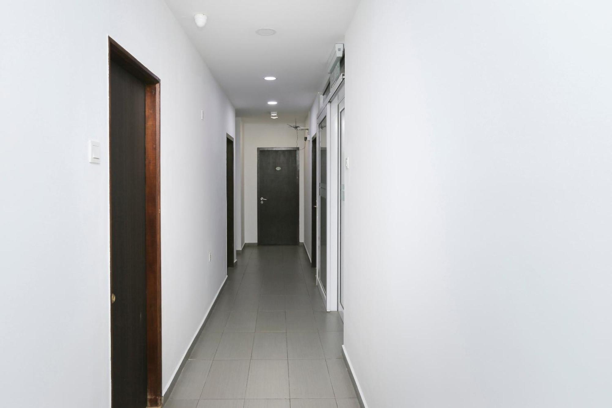 Oyo 89915 East Mount Hotel Kukup Dış mekan fotoğraf
