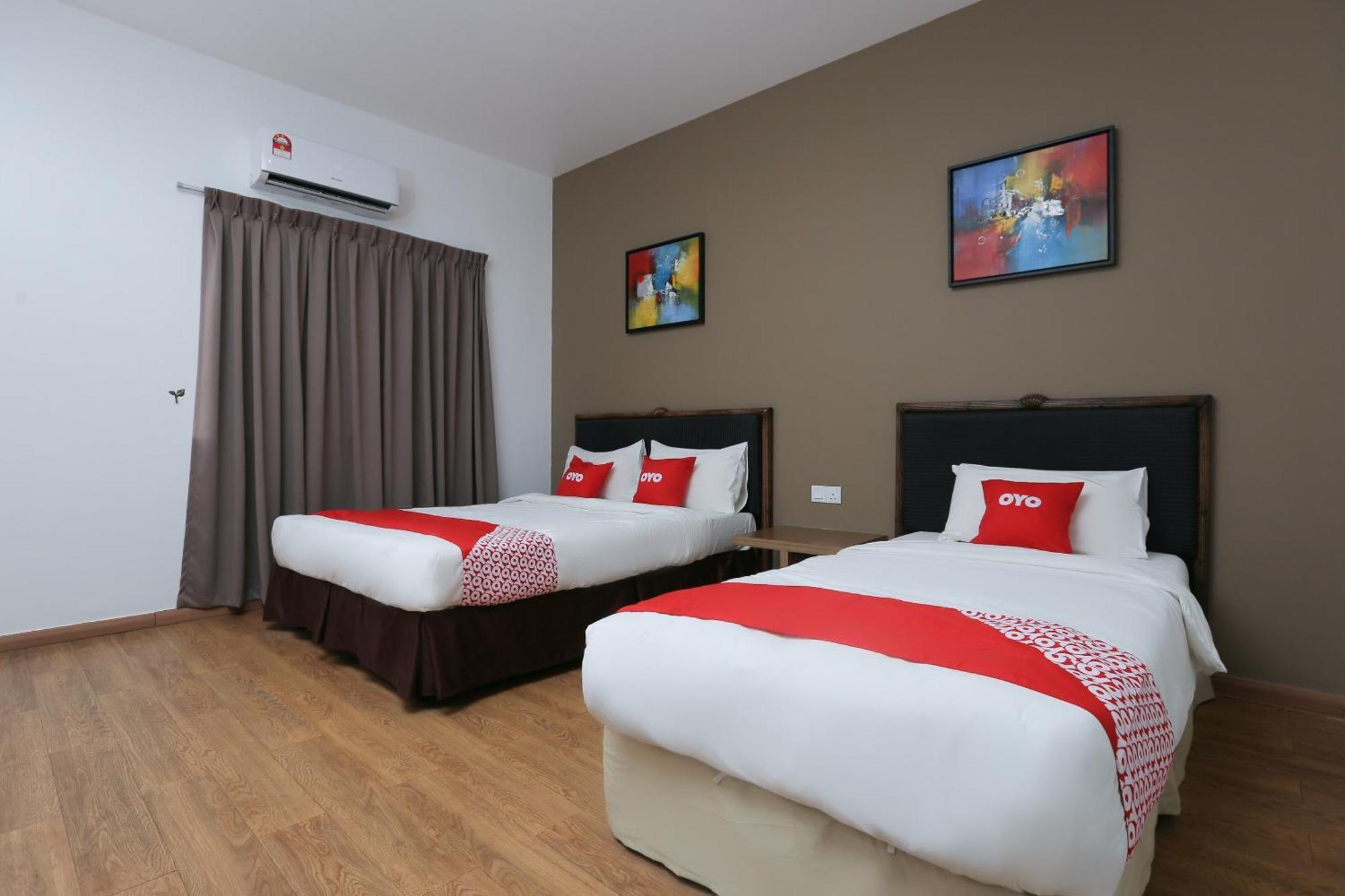 Oyo 89915 East Mount Hotel Kukup Dış mekan fotoğraf