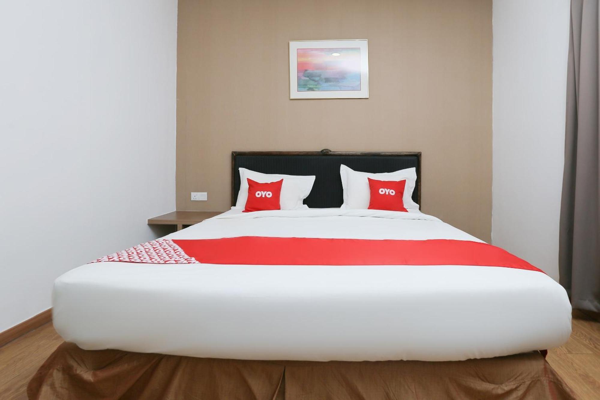 Oyo 89915 East Mount Hotel Kukup Dış mekan fotoğraf