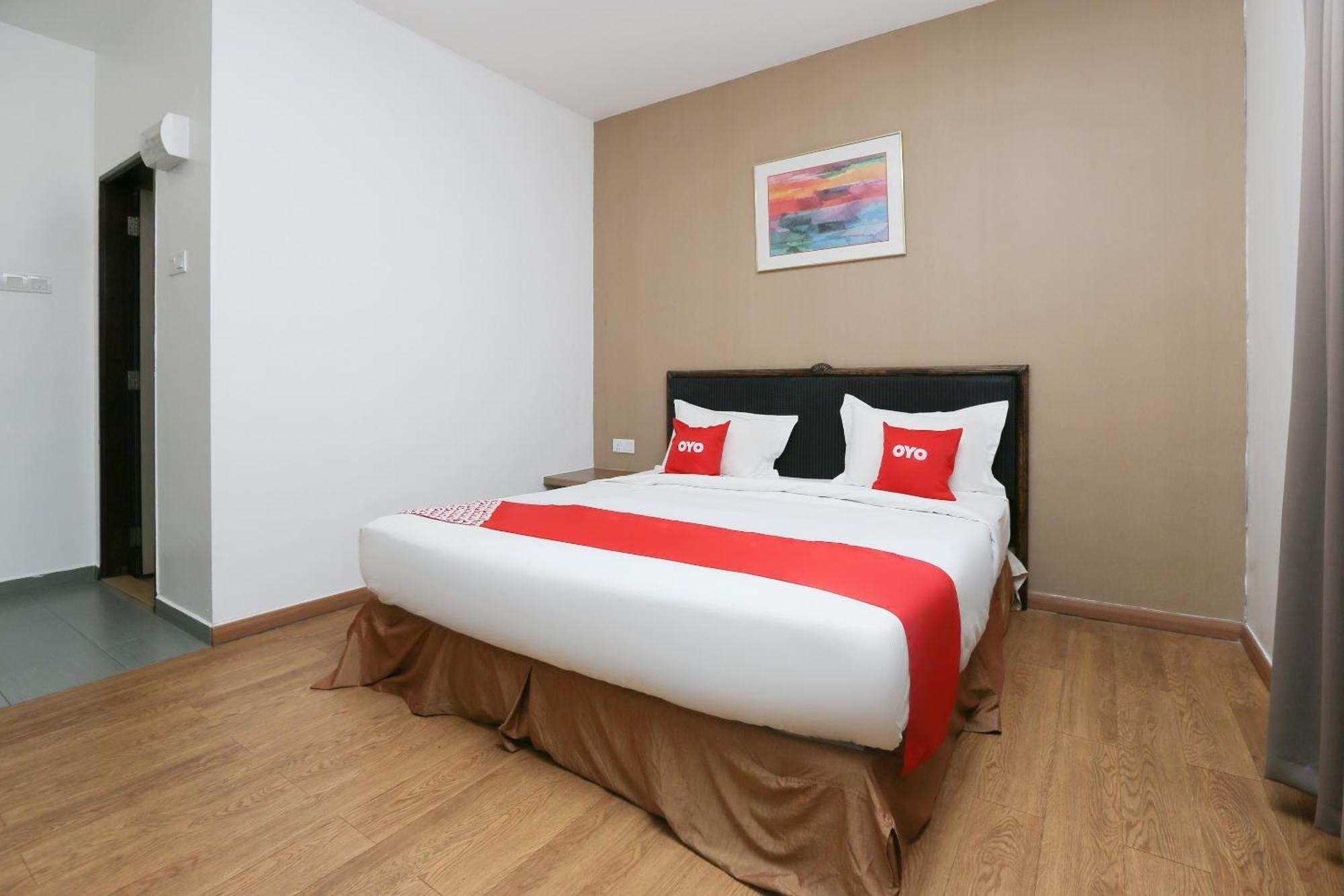 Oyo 89915 East Mount Hotel Kukup Dış mekan fotoğraf